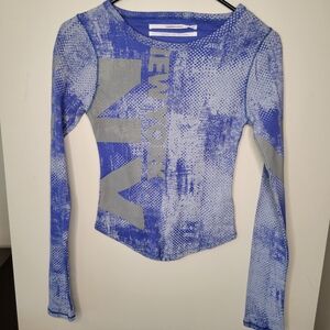 Silence + Noise Urban Outfitters Sz. M Y2K Blue Graphic New York Long Sleeve Tee
